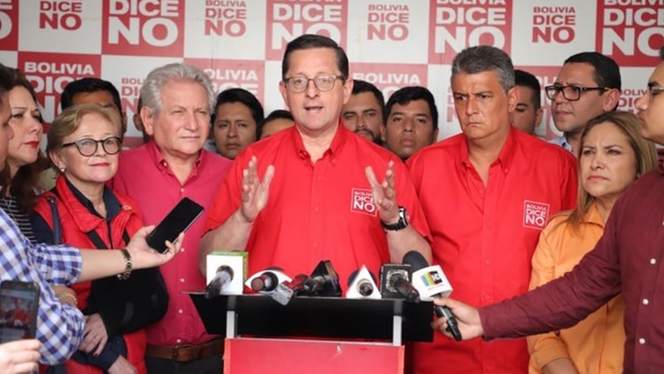 Ortiz, Candidato a presidente por Bolivia Dice No, el día en que denunció que la renuncia de su vice fue por razones económicas