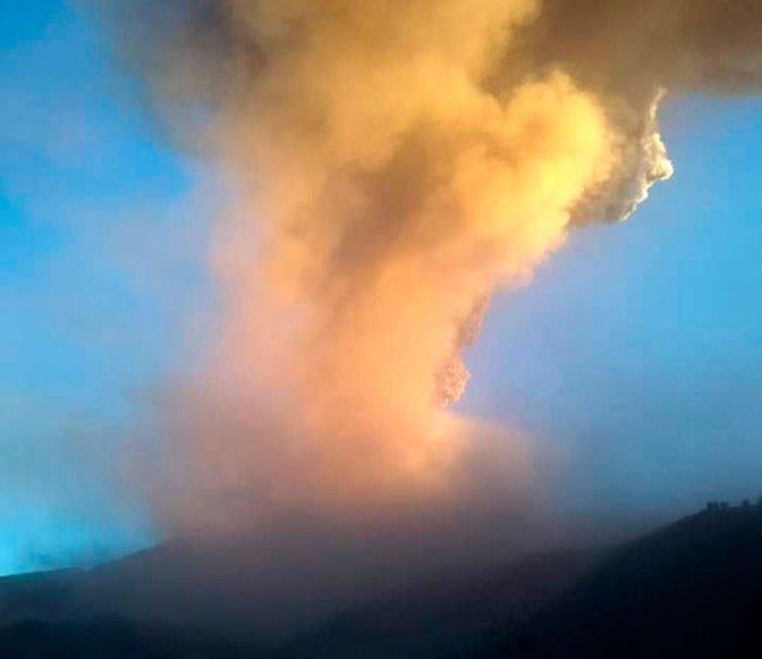 Volcán en plena actividad.