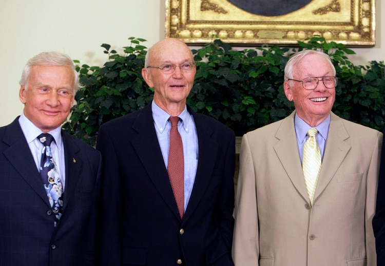 En 2009 fue una de las últimas reuniones de Buzz Aldrin, Michael Collins y Neil Armstrong, los tres tripulantes del Apollo 11 (AP)