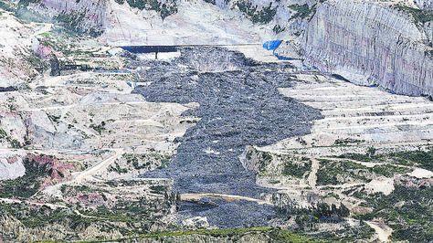 Foto panorámica del deslizamiento ocurrido en Alpacoma, el 15 de enero. (Foto: Miguel Carrasco)