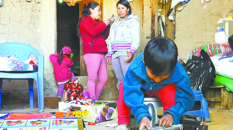 La casa donde José vive junto con su madre y sus tres hermanos, en Cochabamba. (Foto: Angélica Melgarejo)