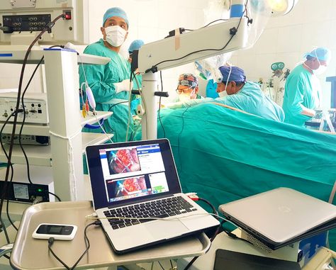 La primera intervención quirúrgica coclear en la CNS.