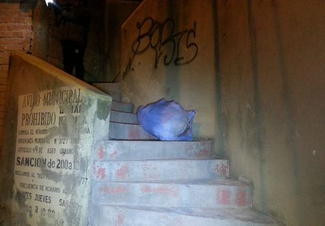 La bolsa de yute en el que se encontraba el cuerpo sin vida de la víctima. Foto: Edwin Chura