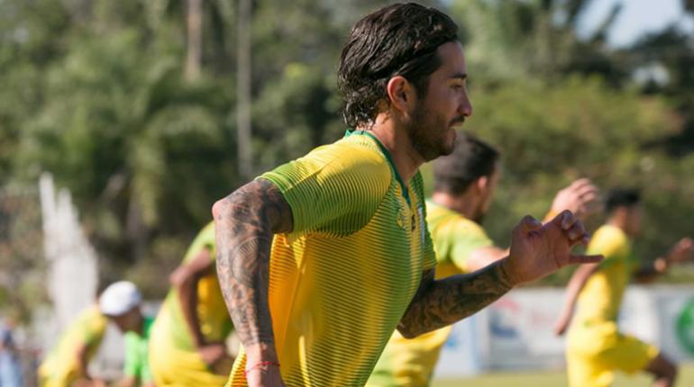 El jugador tarijeño Sebastián Gamarra durante su entrenamiento. | Oriente Petrolero