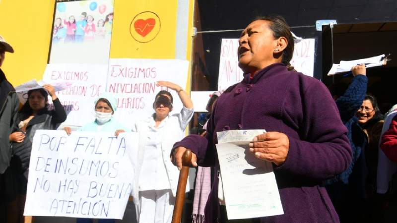 Médicos del Hospital Holandés protestan por falta de salarios y fármacos