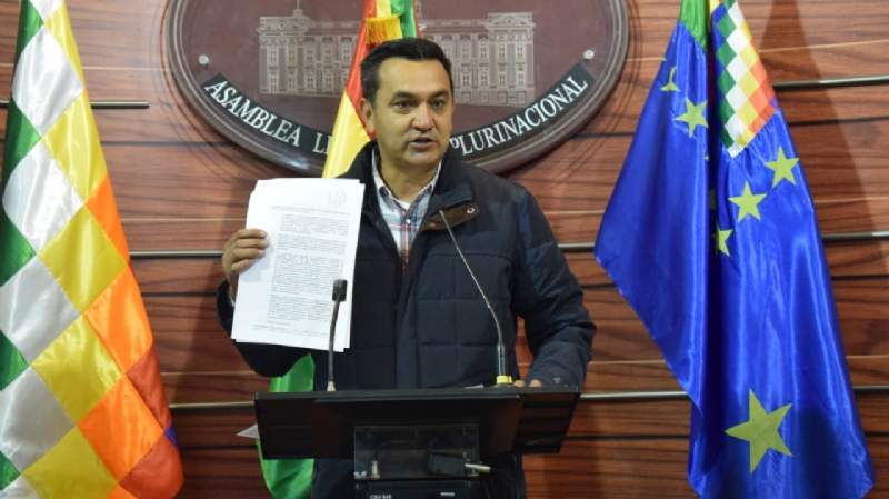 Núñez denuncia evasión de responsabilidad de Tribunal Agroambiental por contaminación en ríos