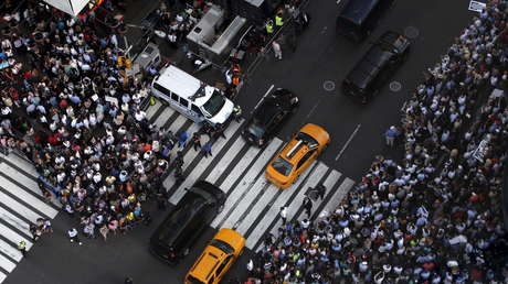 Multitud en el Times Square de Manchattan (Nueva York, EE.UU.), el 22 de julio de 2015.