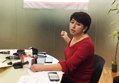 La concejala Cecilia Chacón durante la explicación de su informe.