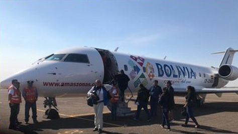 El avión que trasladó a la comitiva de Santa Cruz a Chimoré. 