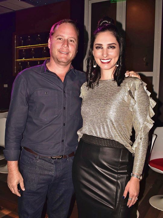 Súper ‘cumple’ de Alison La top model Alison Roca tiró la casa por la…