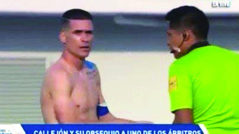 Prohíben a jueces pedir polera a jugadores