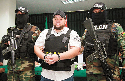 Operativo. Pedro Montenegro es presentado, en mayo, luego de entregarse ante la Policía en Santa Cruz.