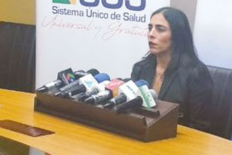 La ministra de Salud, Gabriela Montaño