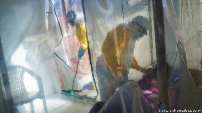 BG Ebola-Ausbruch im Kongo (picture-alliance/dpa/J. Delay)