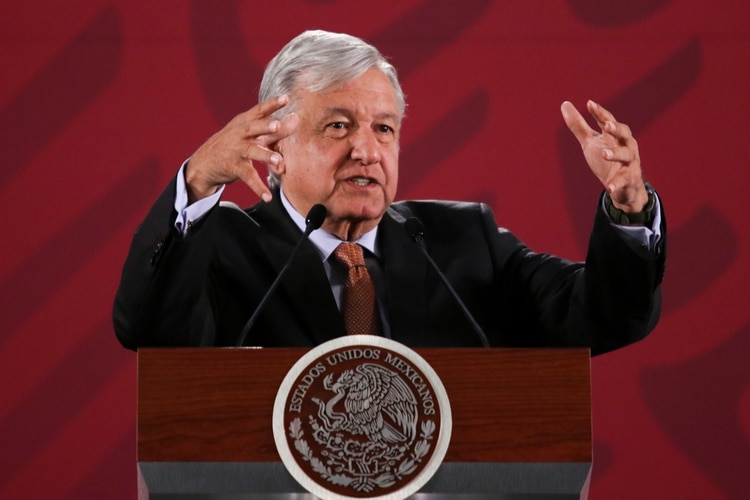 En la reunión que tuvo con los legisladores amagó con renunciar al partido si este llegase a descomponerse a causa de los conflictos internos. (Foto: Galo Cañas/Cuartoscuro)