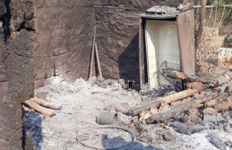 Una vivienda quemada en San Matías. Foto: Grupo Fides