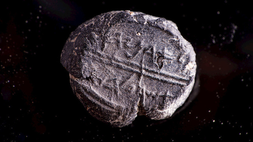 FOTOS: Hallan en Jerusalén un sello de hace 2.600 años perteneciente a una figura bíblica influyente