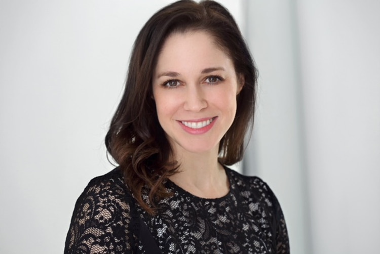 Meredith Golden ofreció ayuda a sus amigos en Facebook. A los tres días 8.700 personas querían sus servicios para mejorar sus perfiles en las apps de citas.