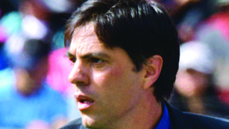 Vigevani criticó el estado del campo de juego