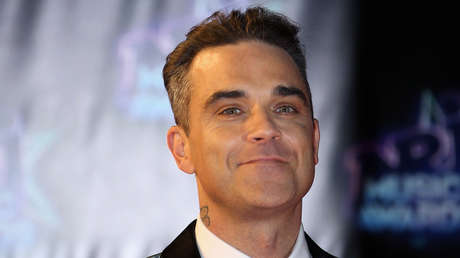Robbie Williams durante la ceremonia de los NRJ Music Awards, Cannes, Francia, 12 de noviembre de 2016.