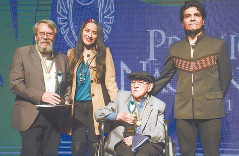Reconocimiento. Pedro Plaza, Wilma Alanoca, ‘Coco Manto’ y Pablo Mansilla.
