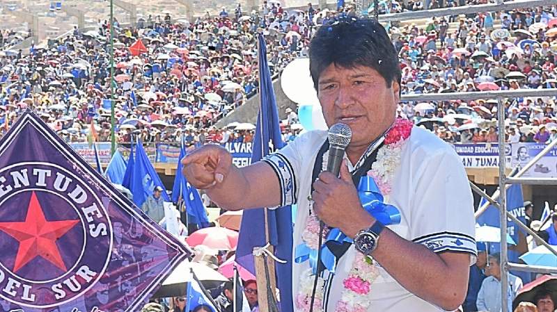 Evo: Periódicos mentirosos dicen que no ganaremos en primera vuelta, lo haremos de lejos