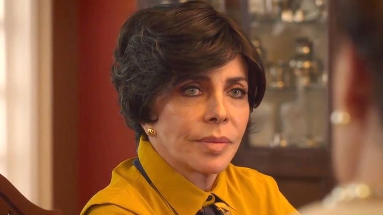 Verónica Castro no quiere volver al ojo público después del escándalo (Foto: Netflix)