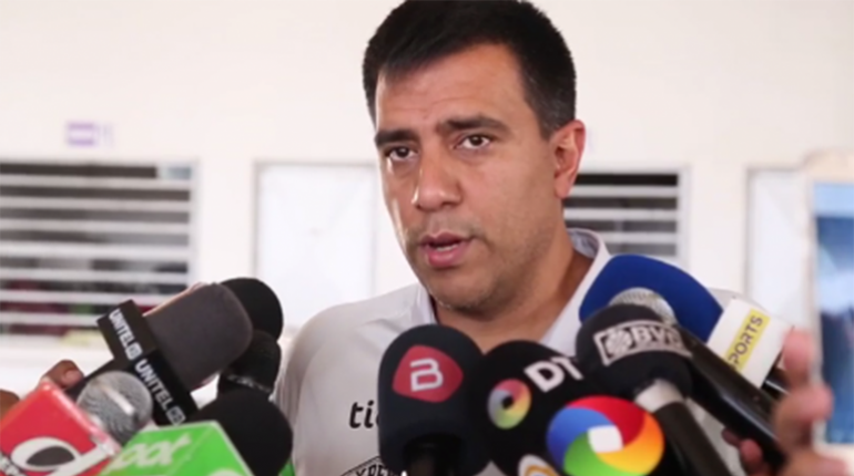 César Farías durante conferencia de prensa. | Captura de pantalla FBF