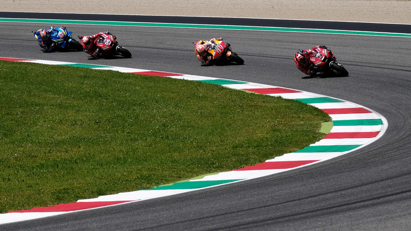 VIDEO, FOTOS: Espectacular caída de Marc Márquez en los entrenamientos del Gran Premio de Tailandia