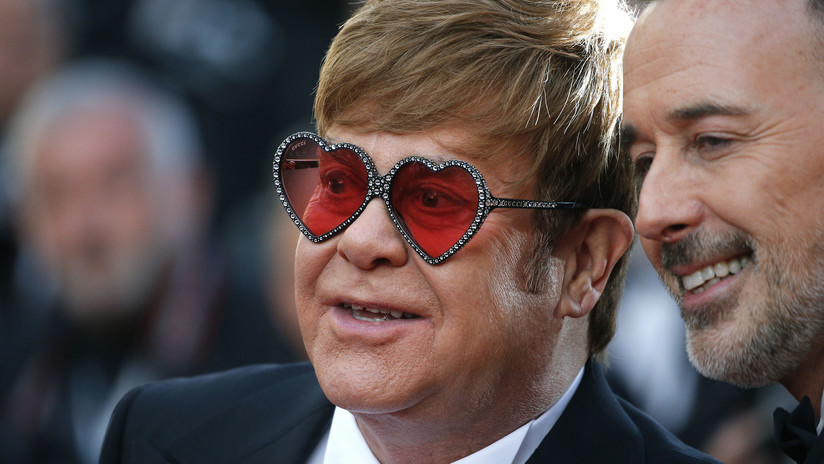 Elton John revela que tuvo cáncer de próstata y estuvo 
