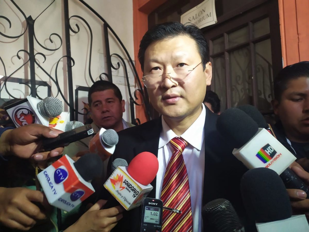 Resultado de imagen para Chi Hyun Chung candidato de Bolivia