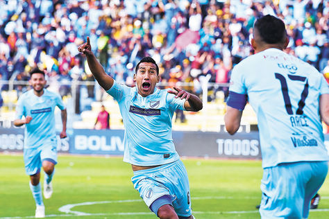 Machado grita el gol que marcó en el clásico paceño. Foto: Archivo-La Razón