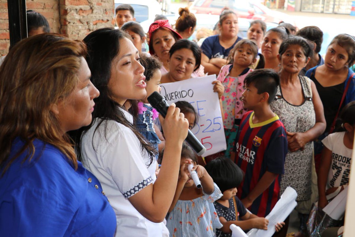 Con la Asociaci n de Madres Solteras de SantaCruz libres de