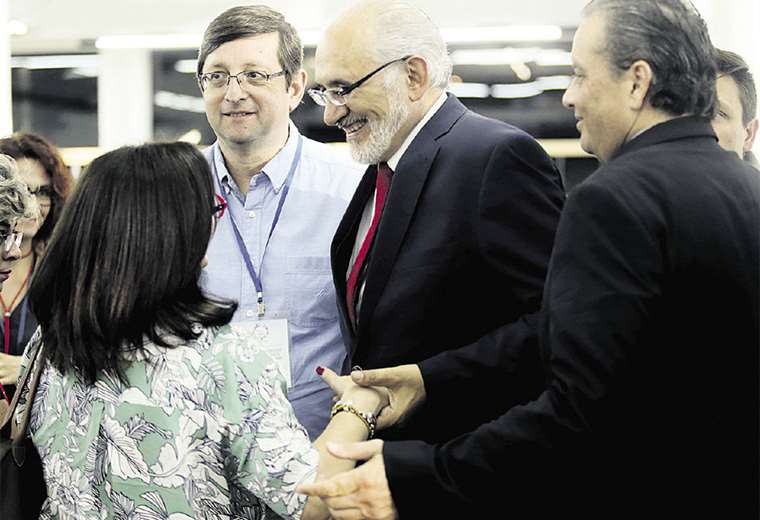 Los candidatos Carlos Mesa (CC) y Óscar Ortiz (BND) coinciden, por separado, en que acusarán a los actuales gobernantes por corrupción