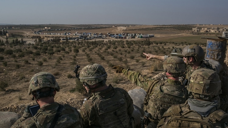Tropas de las Fuerzas Especiales de EEUU, cerca de Manbij, Siria, el 7 de febrero de 2018 (Mauricio Lima / The New York Times)
