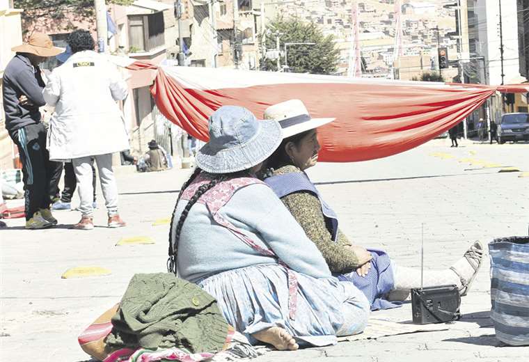 Potosí vive días de paro cívico. Ayer, se desarrolló la séptima jornada con suspensión de actividades. Hoy se desarrollará el diálogo en La Paz