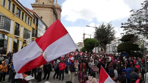 Marchan en Potosí en demanda de anulación del decreto de alianza para industrializar el litio. Foto:El Potosí