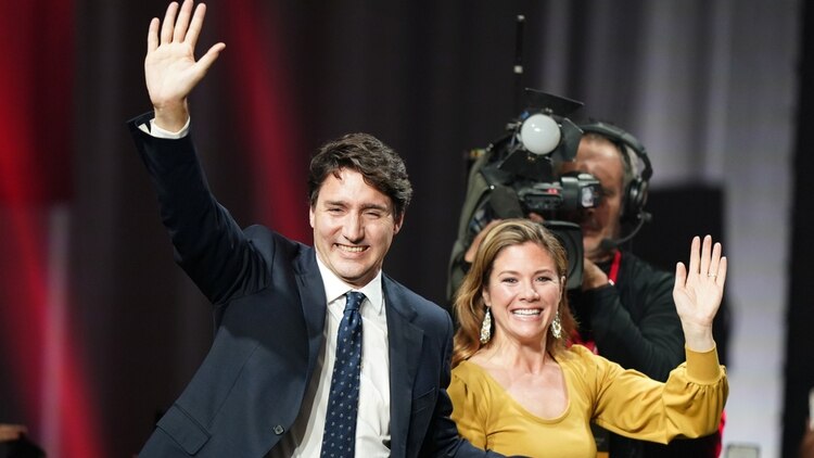 Justin Trudeau junto a su esposa.