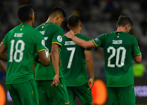 Jugadores de la selección que dirige César Farías. Foto: APG