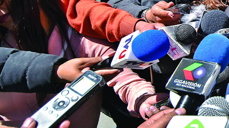 Asociaciones piden garantías para el trabajo de Ximena Galarza y de todos los periodistas