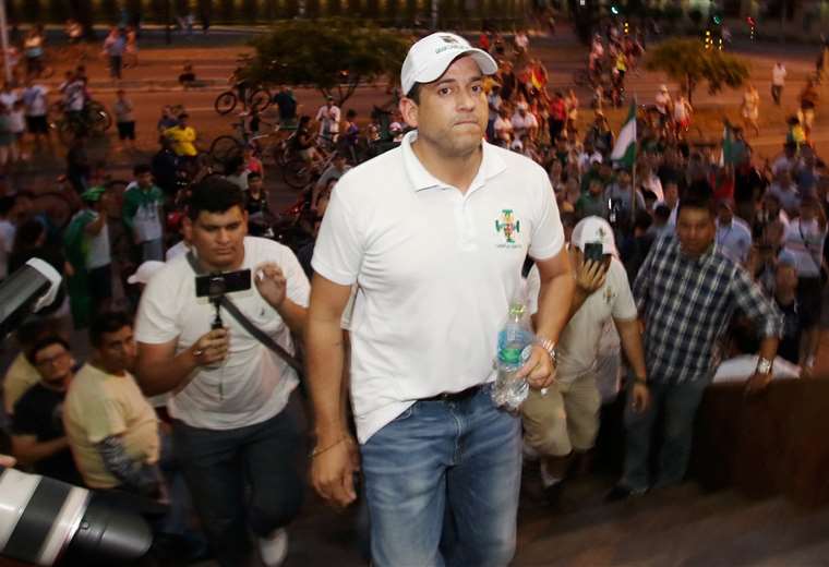 Camacho habló de la situación de sus empresas. Foto: Jorge Gutiérrez