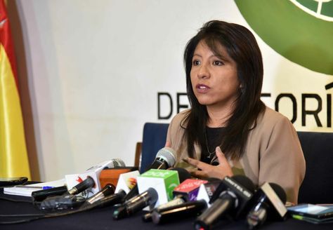 Resultado de imagen de La Defensora del Pueblo, Nadia Cruz,"