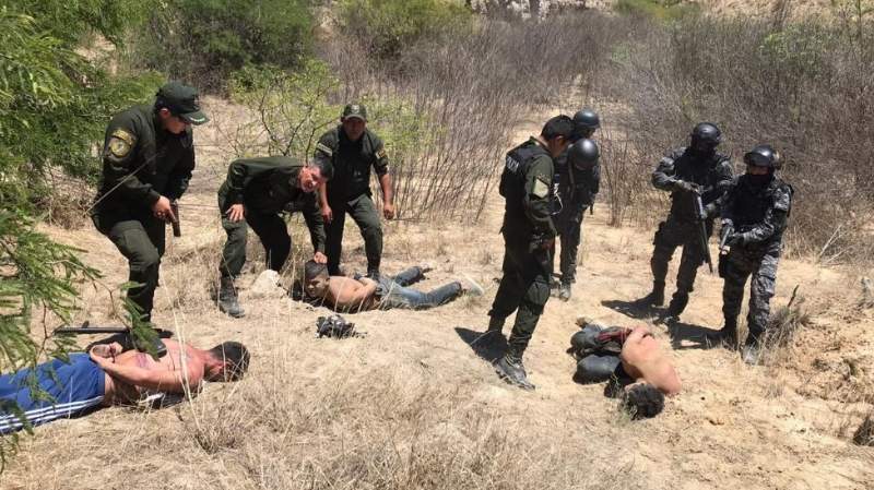 Recapturan en cinco horas a tres presos brasileños en Tarija