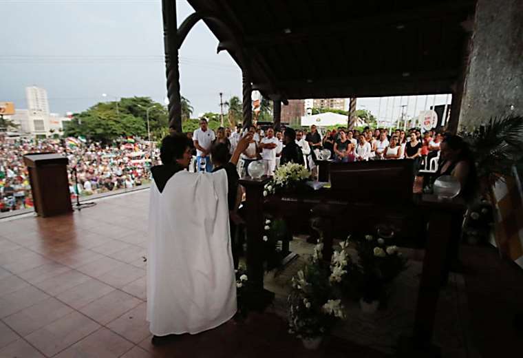 La misa se realizó en memoria de Mario Salvatierra y Marcelo Terrazas (Jorge Gutiérrez)