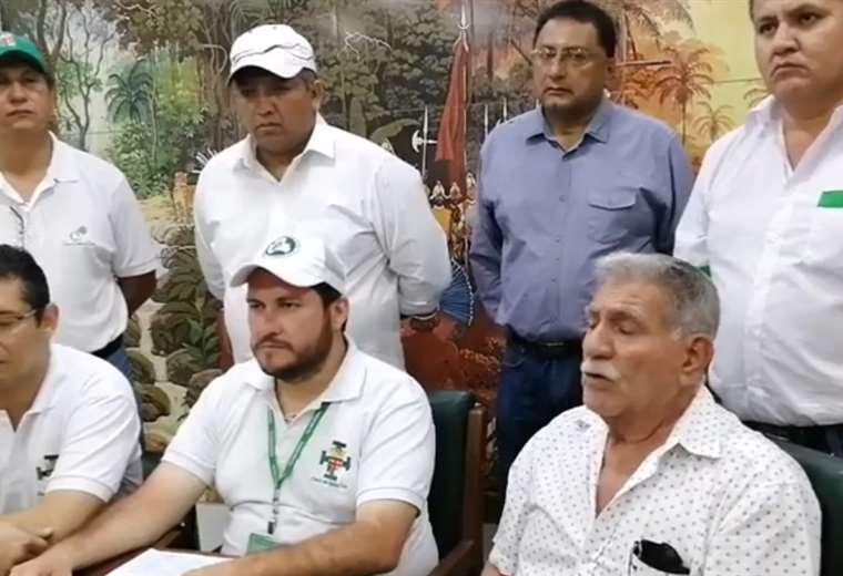 La dirigencia del transporte visitó esta tarde al Comité 