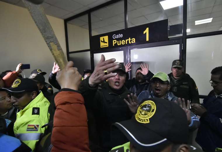La terminal aérea vivió horas de mucha tensión I Foto: APG Noticias.