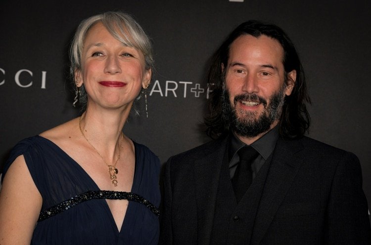 Keanu Reeves y Alexandra Grant en la gala del LACMA en Los Ángeles