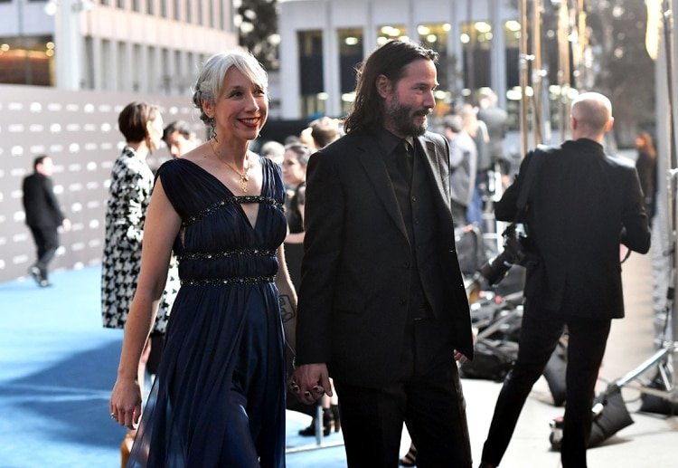Keanu Reeves y Alexandra Grant en la gala del LACMA en Los Ángeles