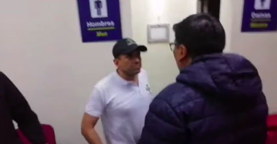 El dirigente cívico retornó a Santa Cruz tras varias horas en La Paz I Foto: captura.