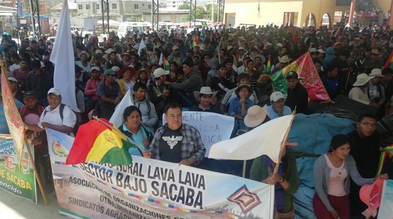 Cabildo en Sacaba. | Carlos López